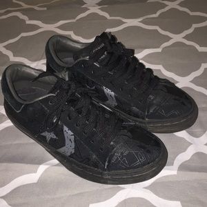 Men’s size 11 Black Converse